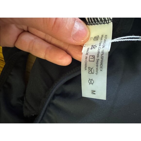 Yonique Black & White Racerback Sports Bra And Shorts Set Medium Swimwear‎ Beach - Picture 7 of 7